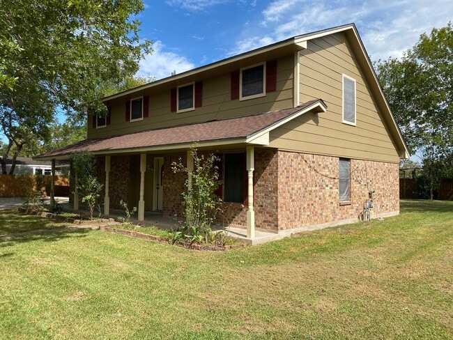 Photo - 112 County Rd 921