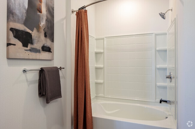 2BR, 2BA - 1,067SF - Bathroom