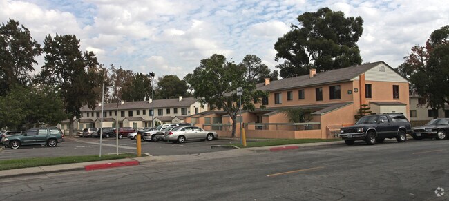 Photo - Carmelitos Housing