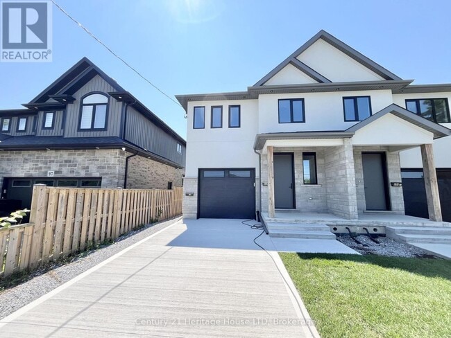 Photo - 99 Moffatt St