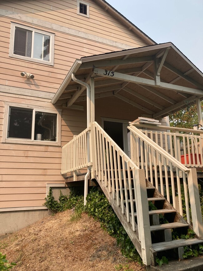 Photo - 315 Whatcom St
