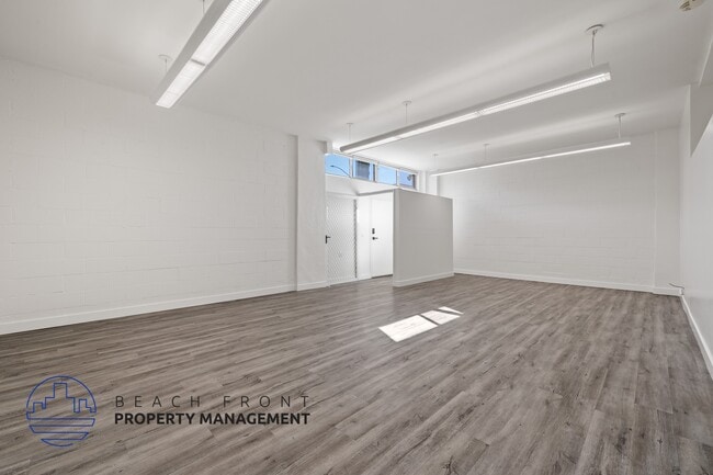 Photo - 805 E. 7th St.