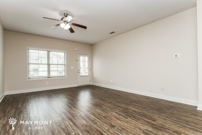 Photo - 1024 Allegiance Dr