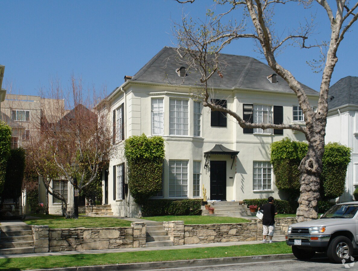 Photo - 9953-9957 Robbins Dr