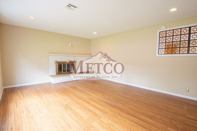 Photo - 07802 Unit A