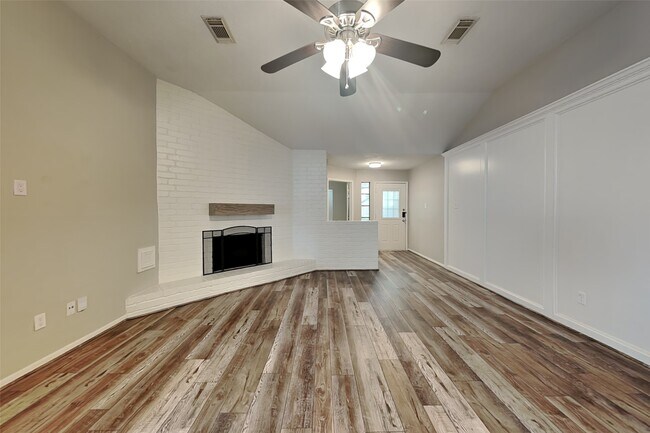 Photo - 15022 Ringfield Dr