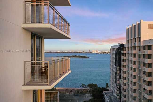 Photo - 2150 N Bayshore Dr Apartamento Unidad 1404