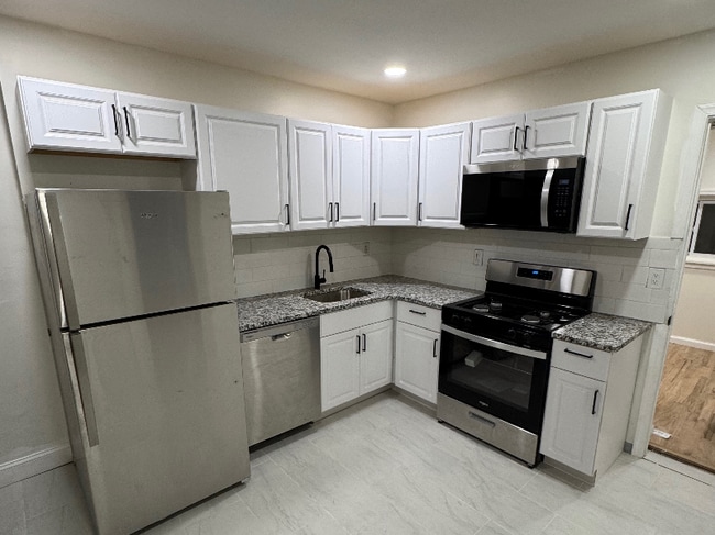 Building Photo - 1314 S 29th St