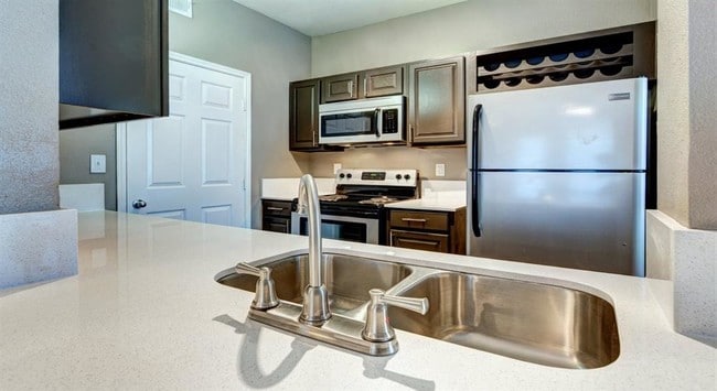 Regency Dell Ranch Apartments