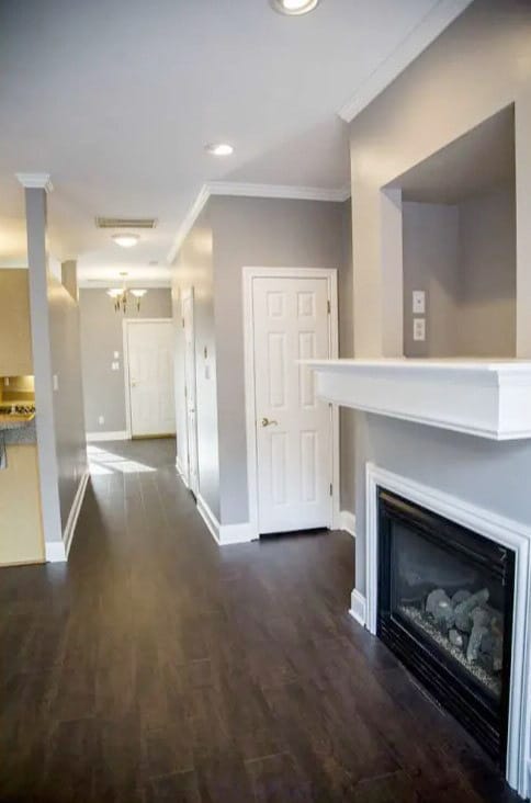 Photo - 304 Queen Victoria Way