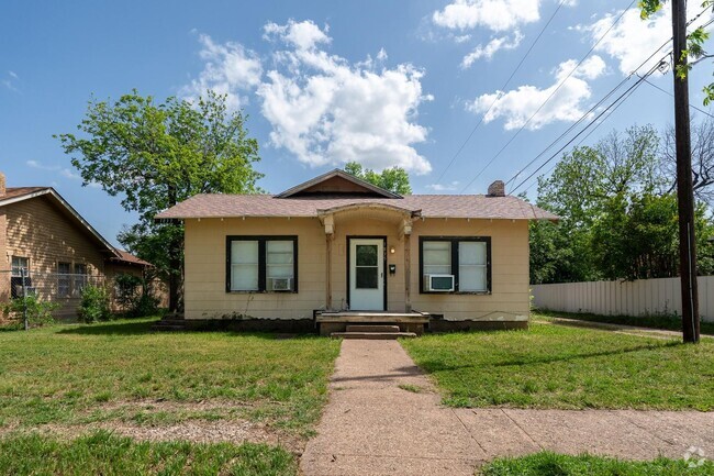 Building Photo - 1833 S 8th St Rental