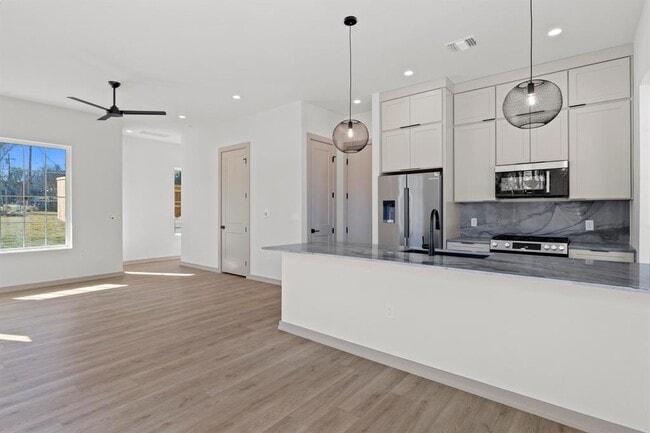 Photo - 1736 Bunche Rd