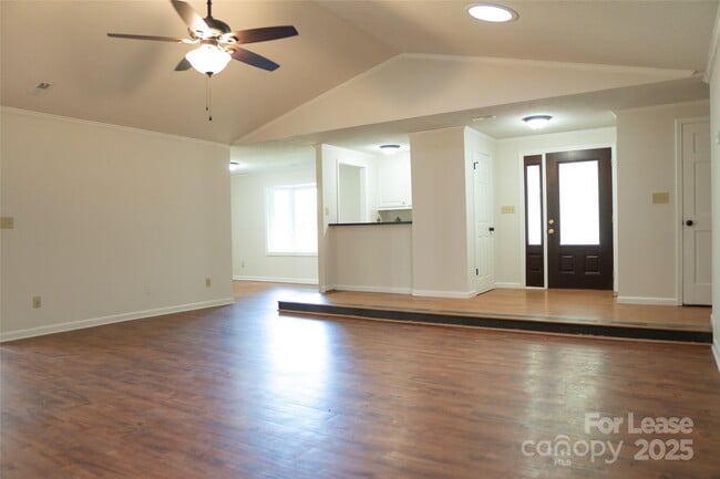 Photo - 500 Kirby Ln