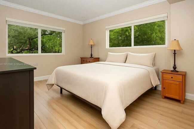 Building Photo - 1 Edgewater Dr Unit 201