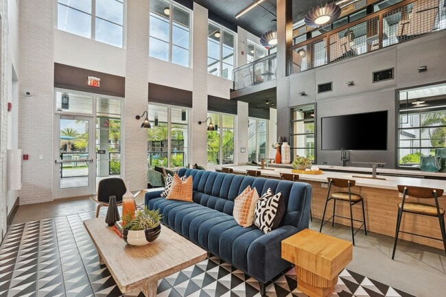 Clubhouse - Mira Delray