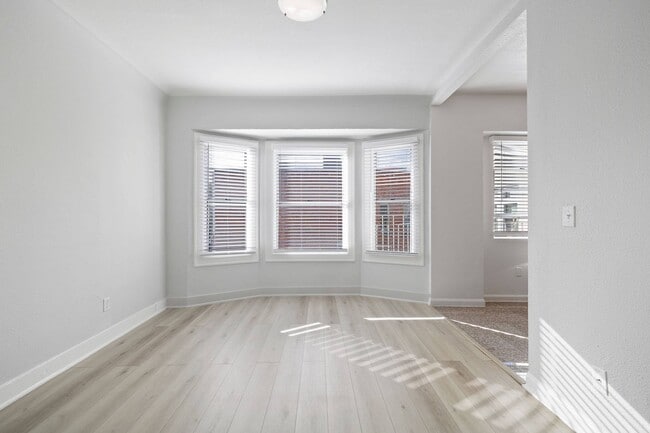 Photo - 839 Leavenworth