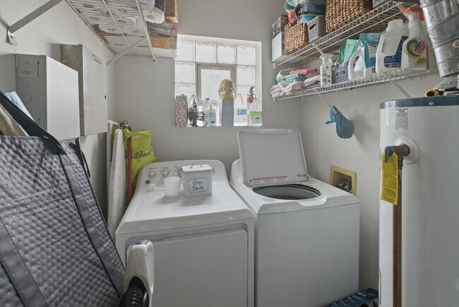 Photo - 2033 W Huron St Unit 3