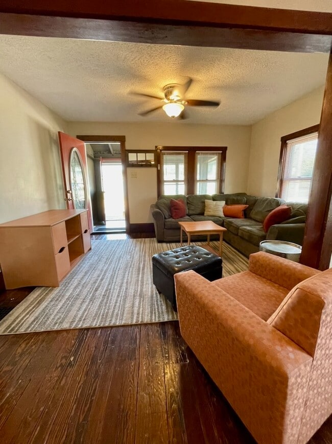 310 Rose St Unit 1