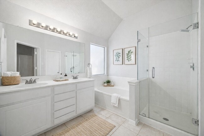 Photo - 1606 Blossom Creek Ct