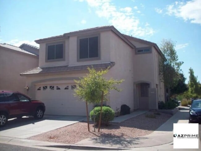 Building Photo - JUST PAINTED