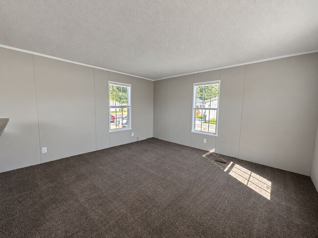 39500 Warren Rd
