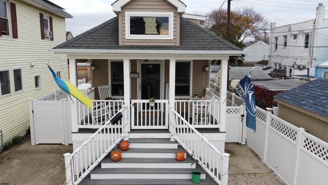 Building Photo - 303 N Richmond Ave Rental