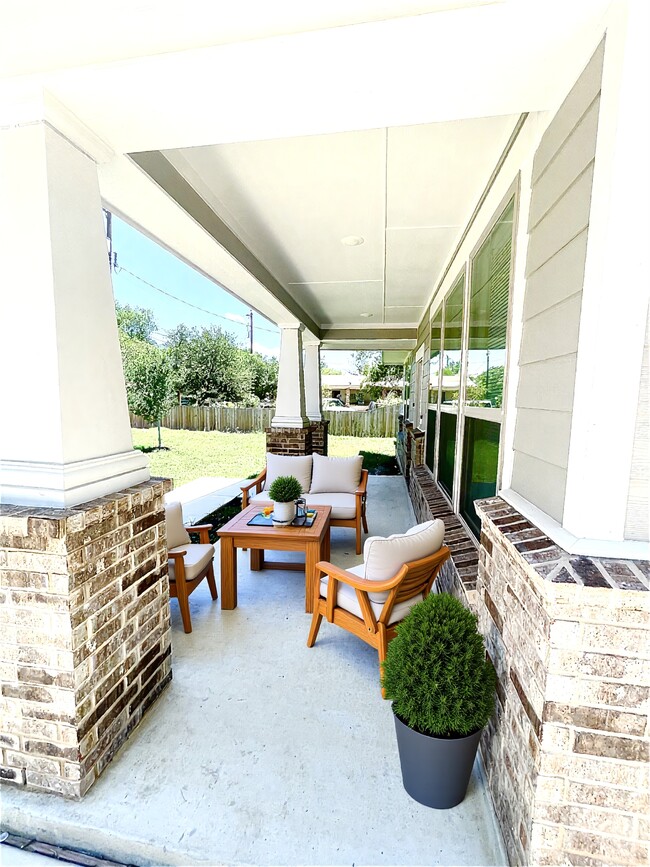 Photo - 218 Coopwood Ave
