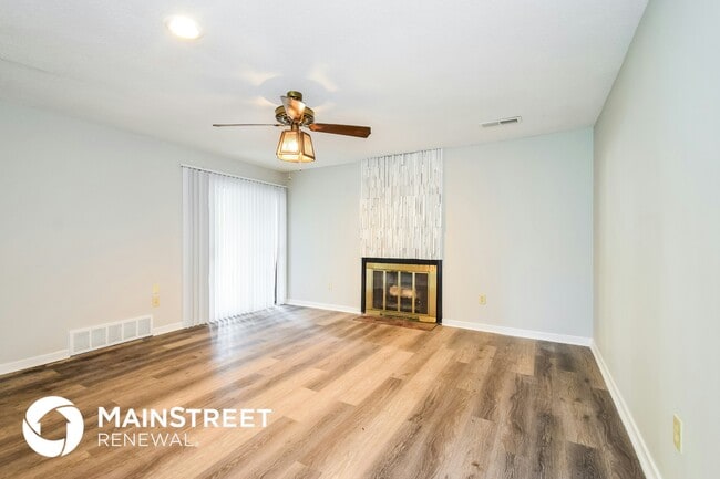 Photo - 5825 Lynnfield Cove