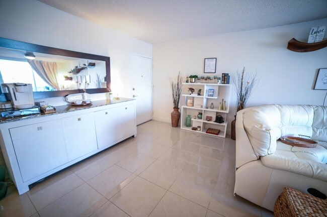 Photo - 2701 N Ocean Blvd Unit 2F