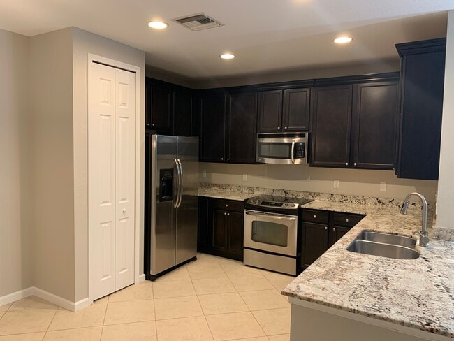 Photo - 6078 SE Split Oak Trl