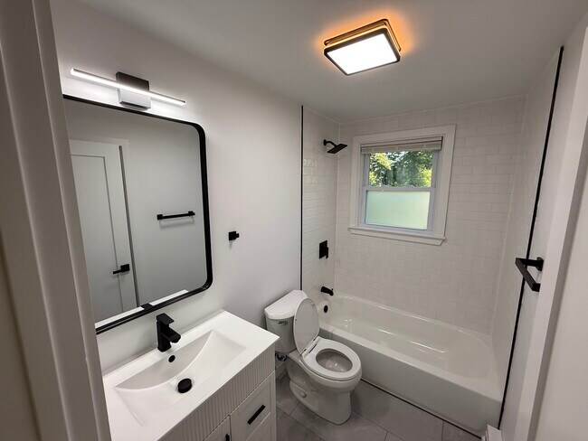 Photo - 35 Hooker St Apartments