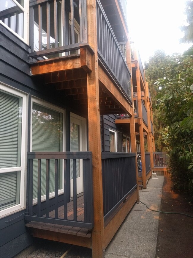Photo - Marine Vista