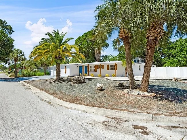 4506 Carlyle Rd