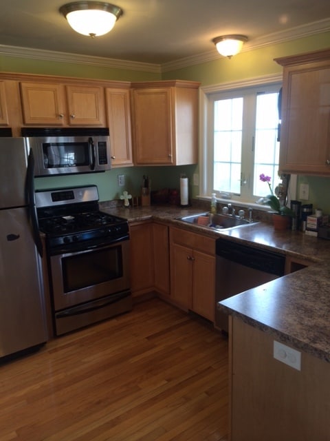 Photo - 139 Summer St