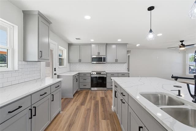 Photo - 205 Lacewell St