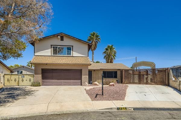 Photo - 733 Strawberry Pl