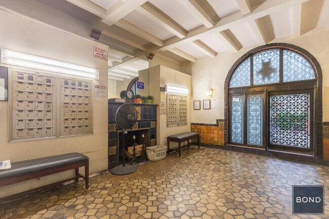 Photo - 201 E 35th St Apartment Unit 1E