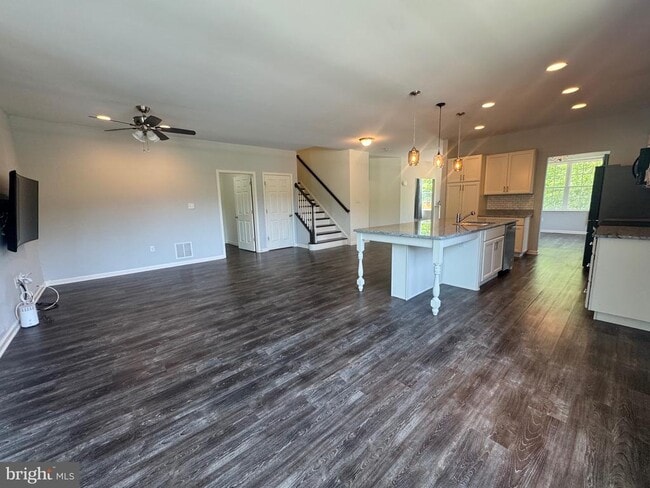 Photo - 148 Grissom Dr