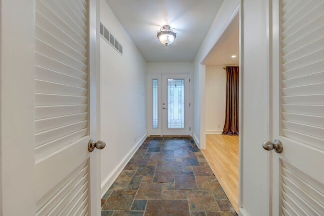 Photo - Lindbergh School District Near Mercy St. Anthonys Hospital – Prime Location!