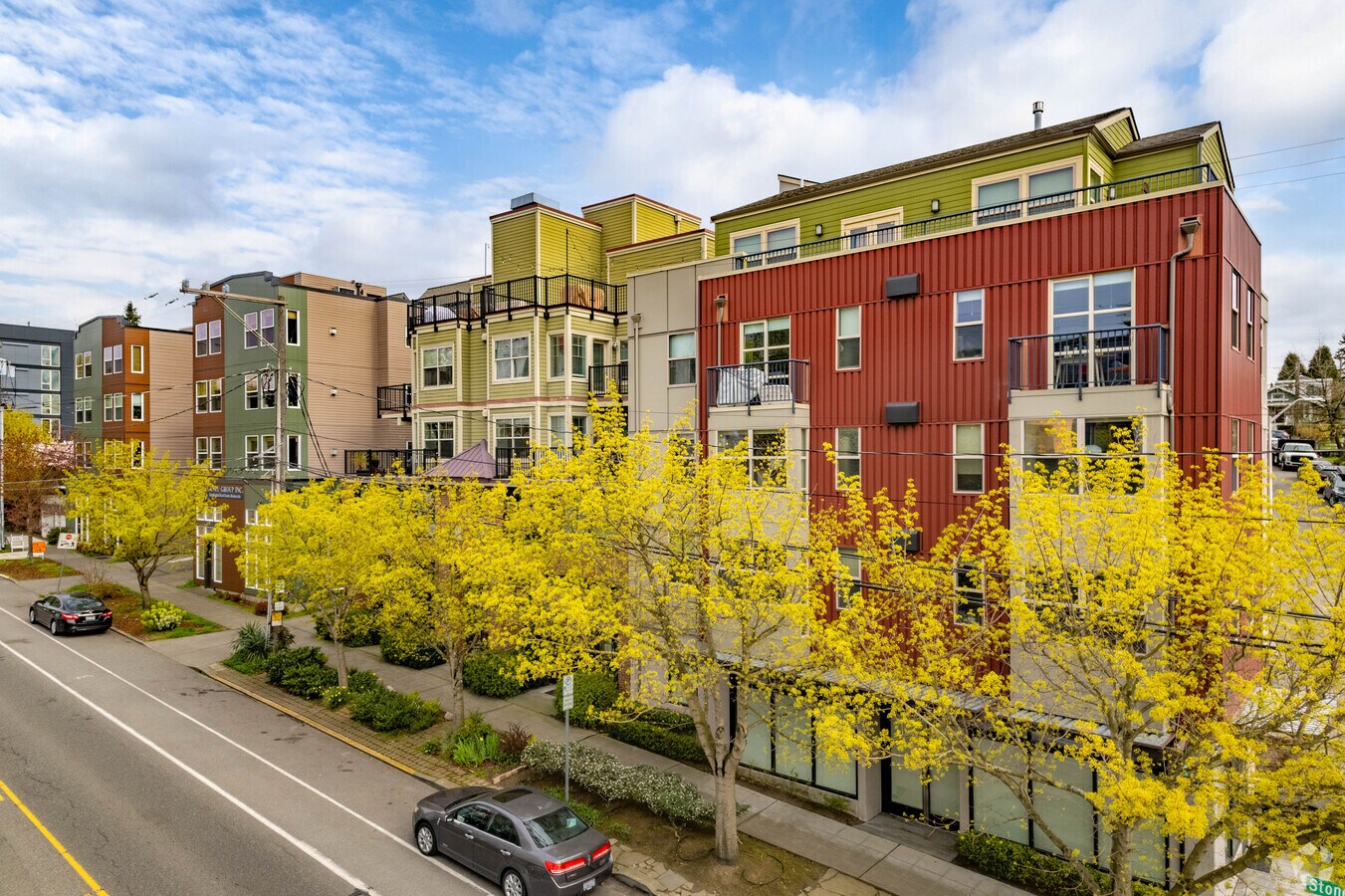 Exterior - 4026 Stone Way N Apartments