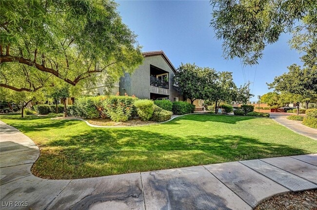 Photo - 8324 W Charleston Blvd Unidad 2030