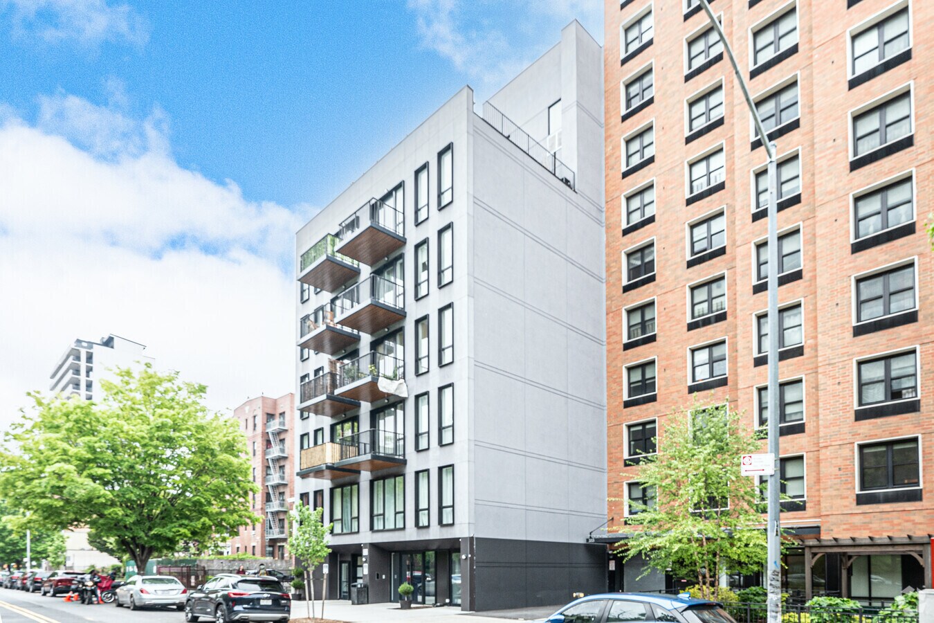 323 Lenox Rd - 323 Lenox Rd