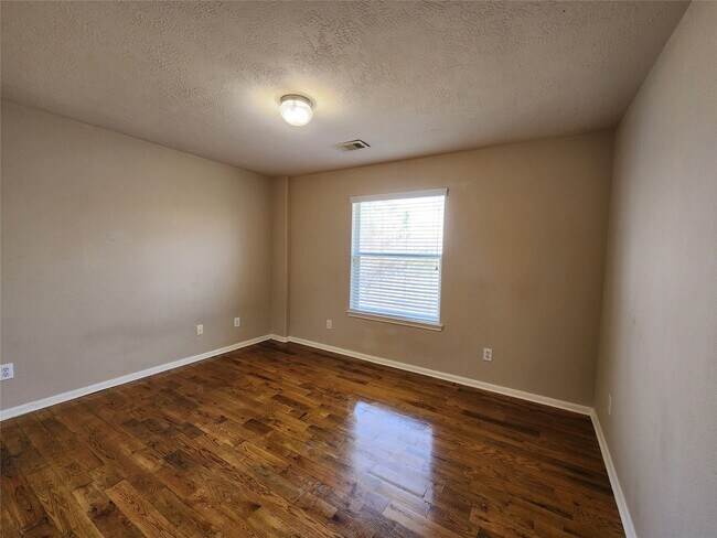 Photo - 11111 Valley Kings Dr