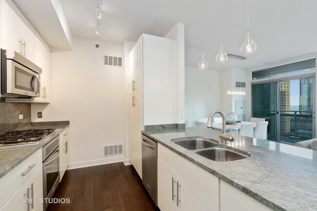 Photo - 401 E Ontario St Unit 38F