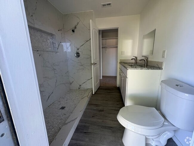 Building Photo - Charming 2-Bedroom Ranch in Cape Coral’s B... Rental