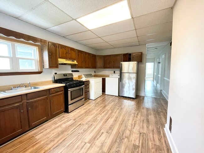 Photo - 28 Harbor View St Apartments Unit #3