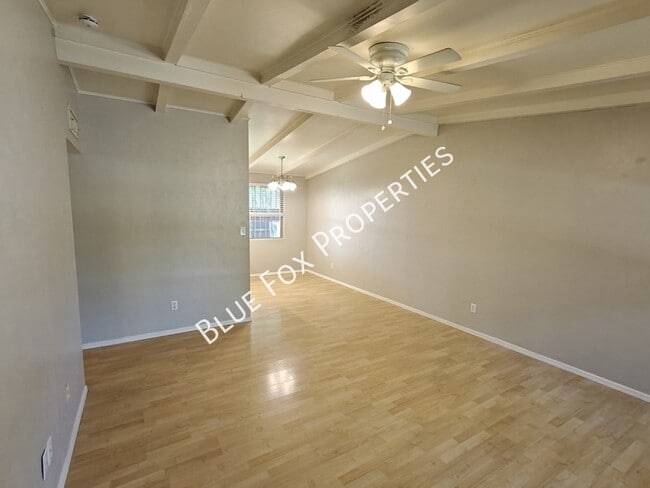 Photo - 5901 N Oracle Rd Unit 18