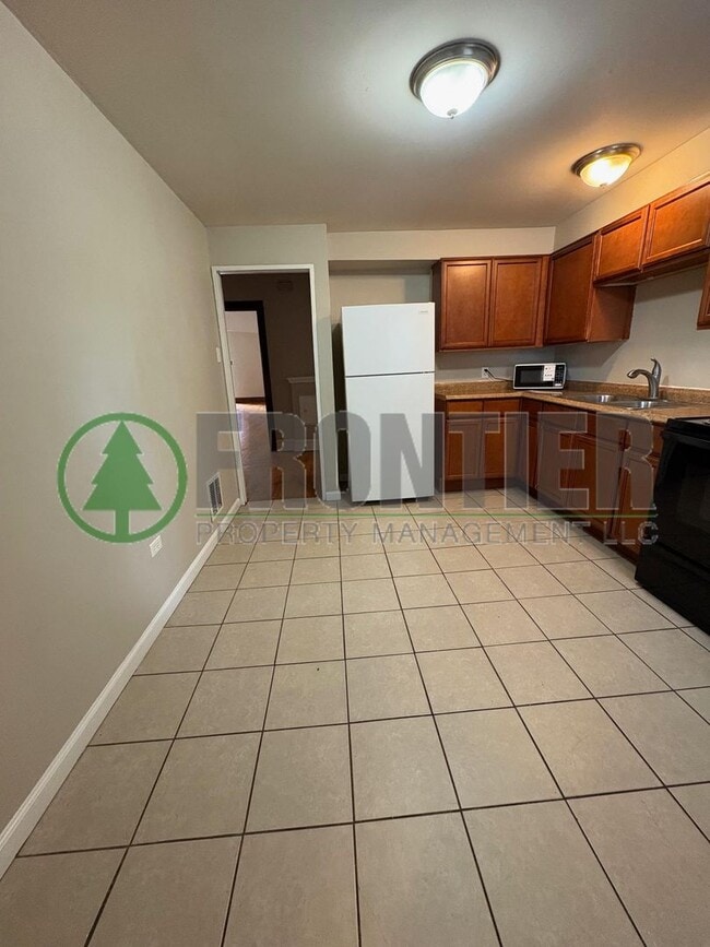 Photo - 4130 Minnesota Ave Unit 4130 Minnesota #B (1st floor)