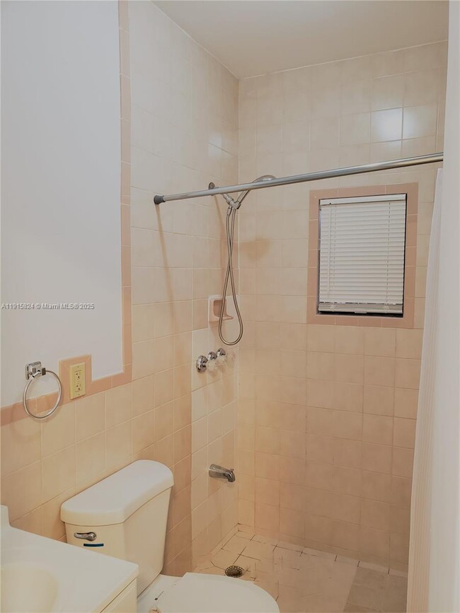 Photo - 2140 SW 25th St Unit A