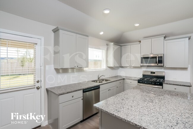 Photo - 1826 Morse Way